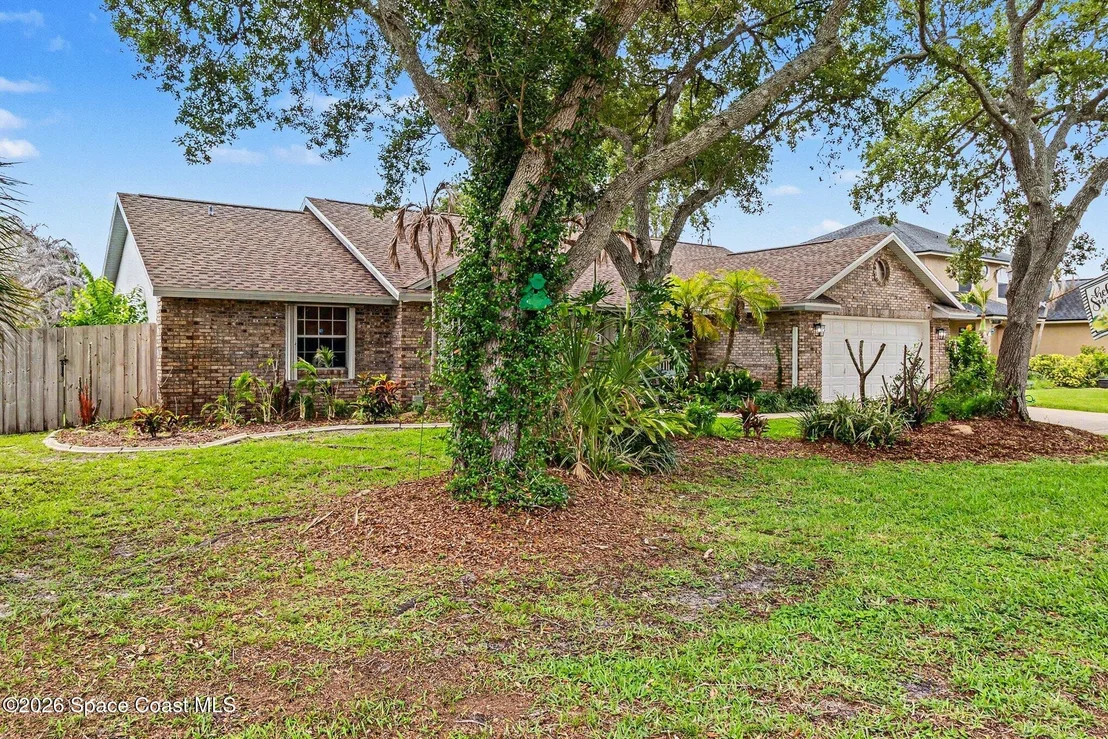 Photo of 1051 Mandarin Drive NE