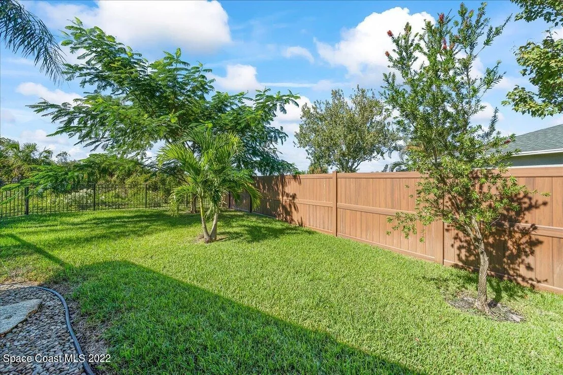 Photo of 5142 Cocoplum Avenue