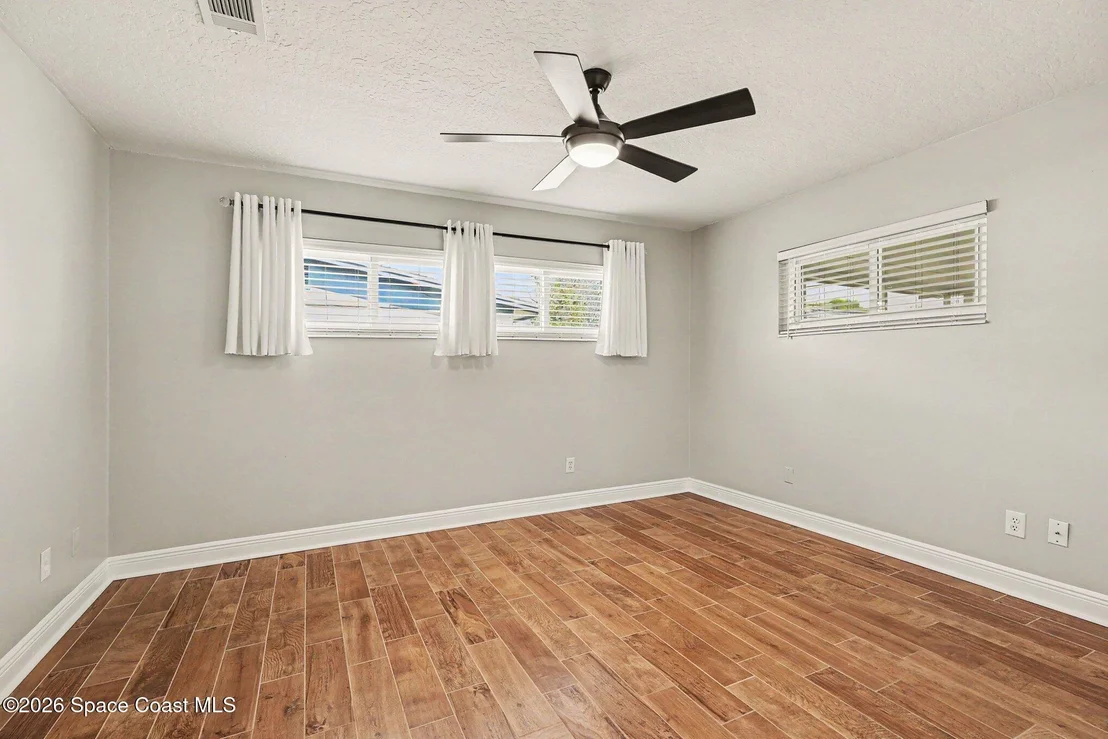 Photo of 990 Demaret Drive