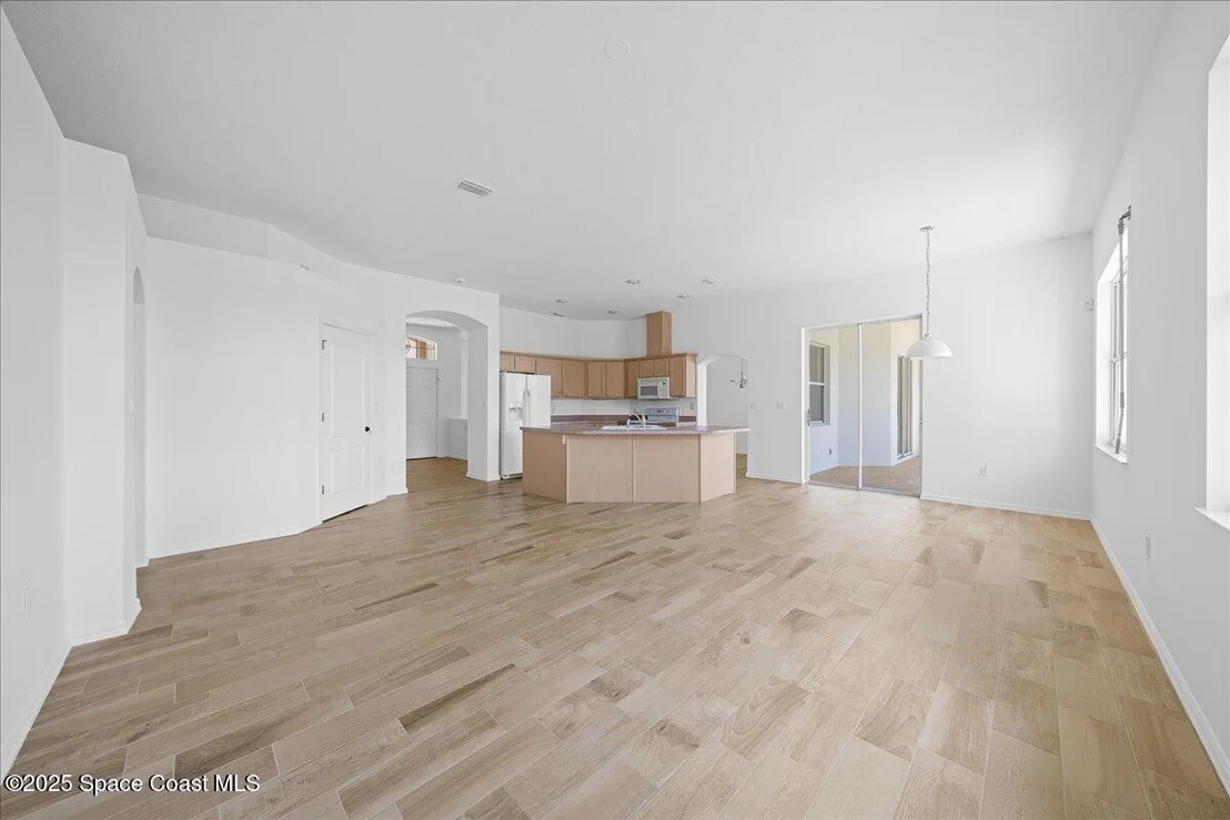 Photo of 5790 Sheffield Place