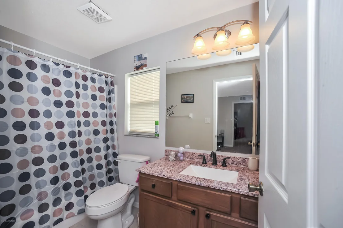 Photo of 6229 Alden Avenue