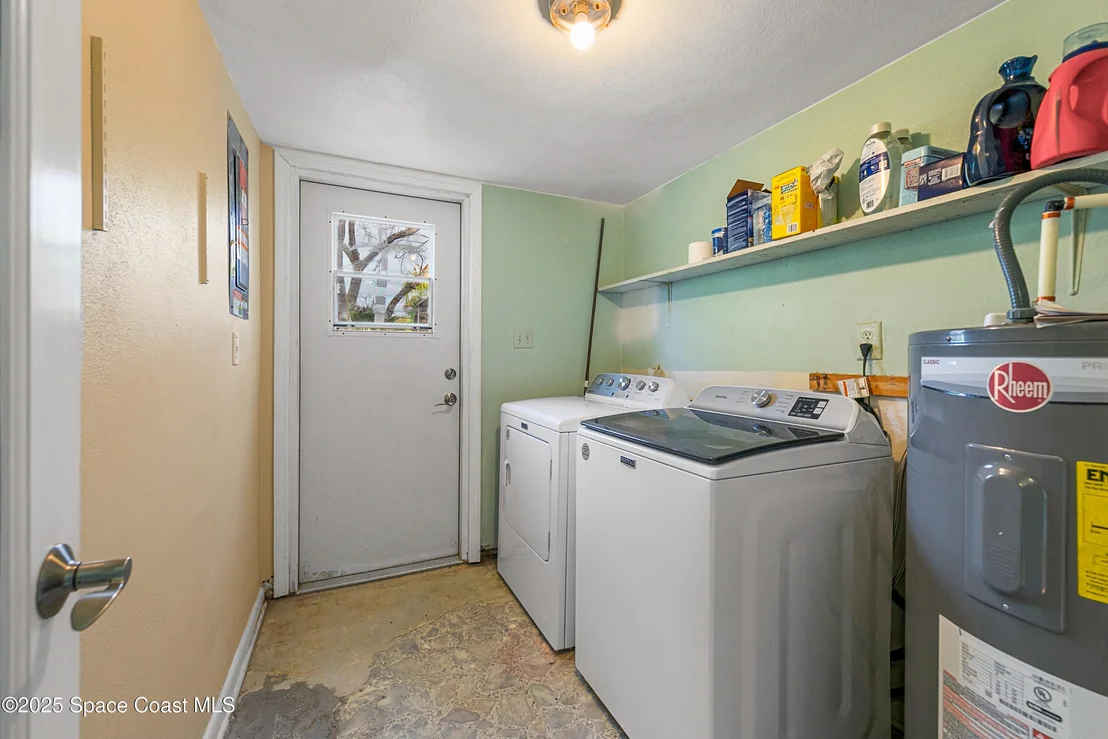 Photo of 409 Lynn Avenue