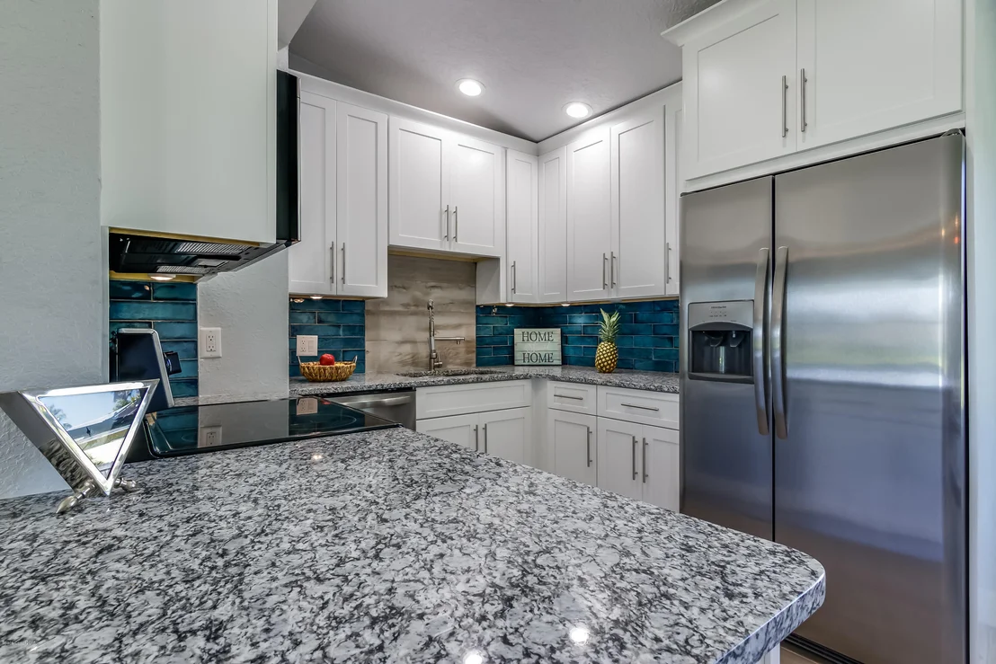 Photo of 320 Avenida De La Vista