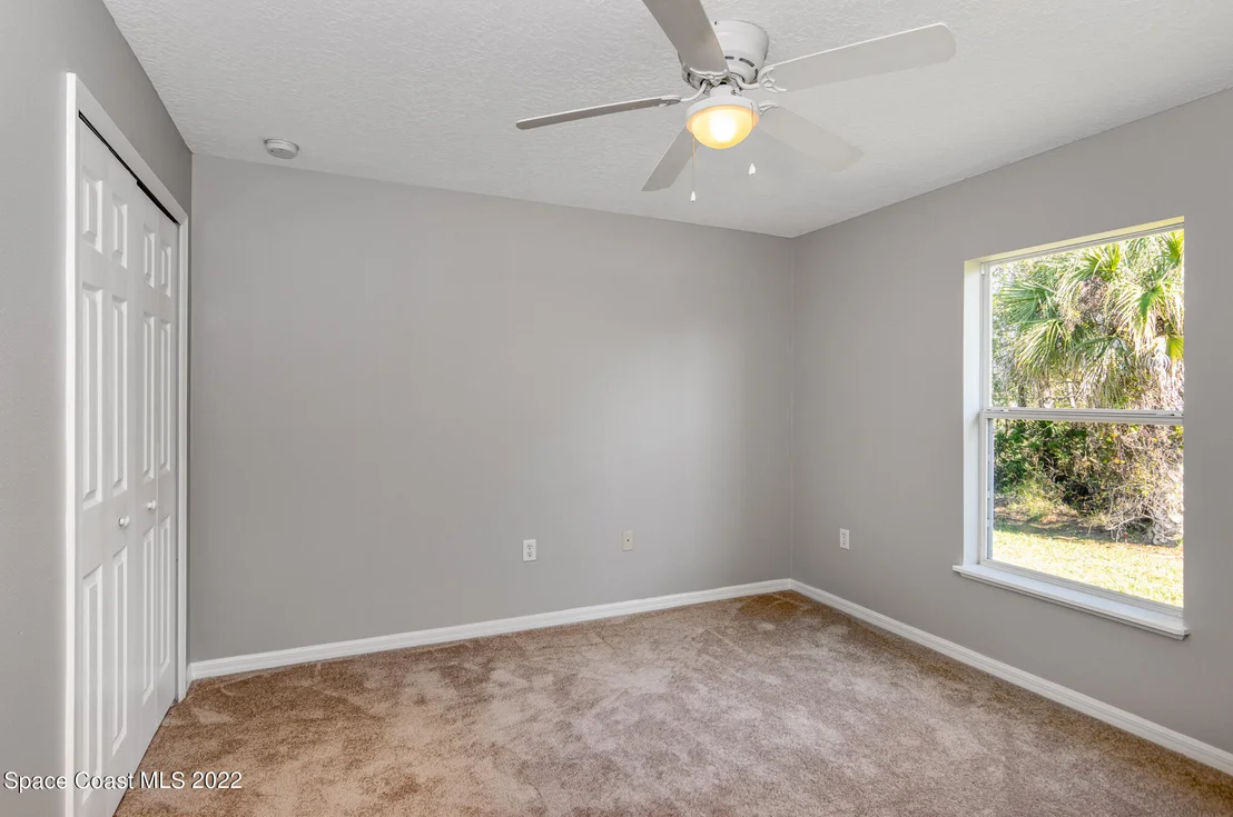 Photo of 1815 Dragon Road SE