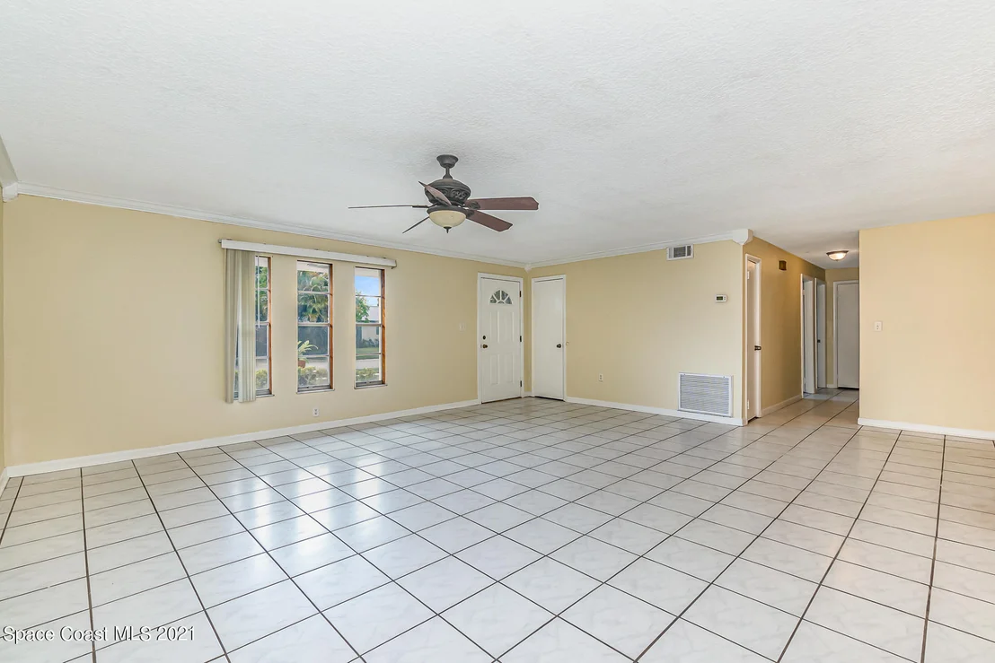 Photo of 1099 Hermosa Drive