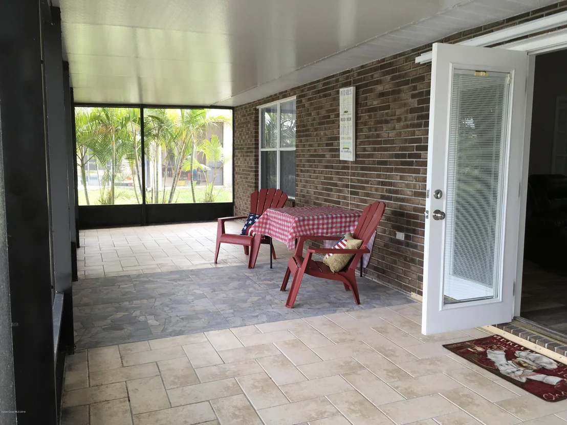 Photo of 130 Palm Circle