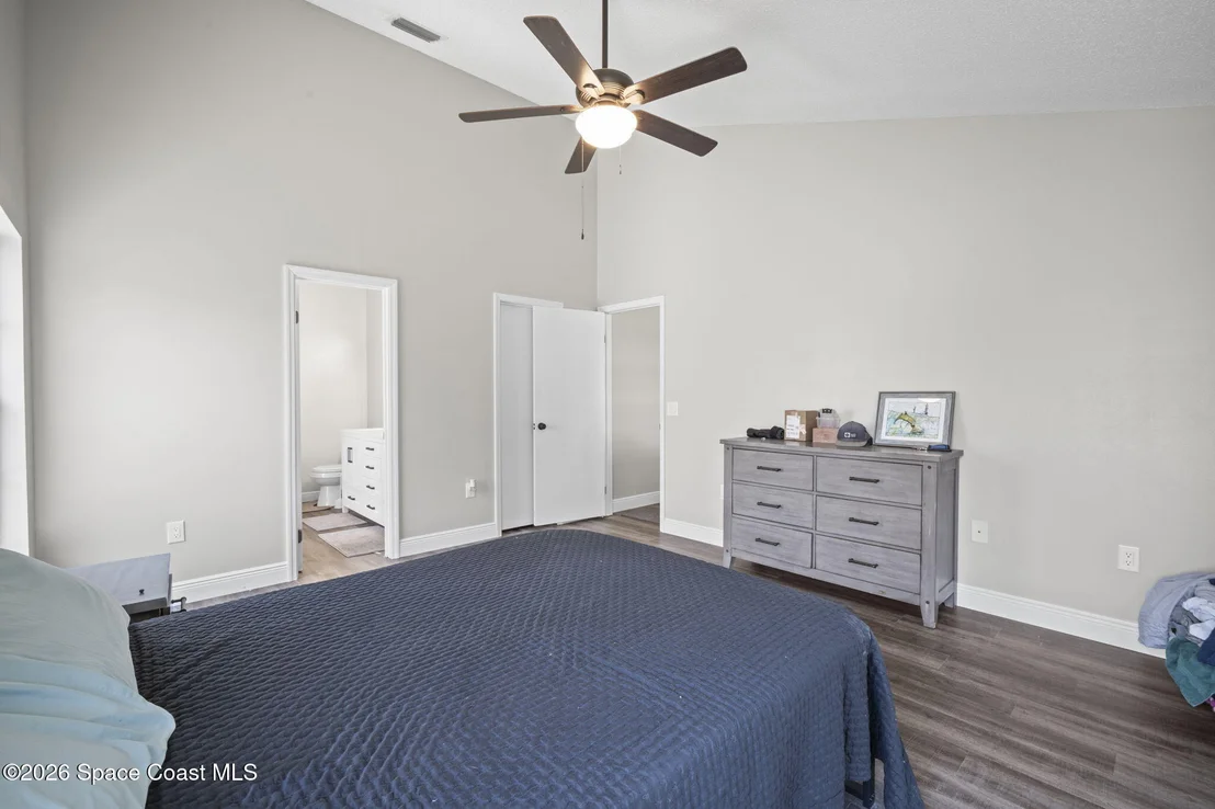 Photo of 894 Jamestown Drive