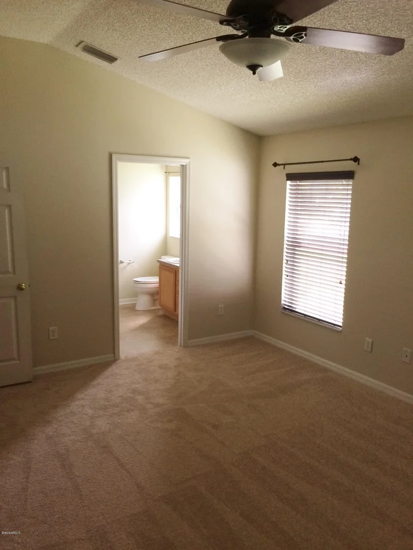 Photo of 2401 Bridgeport Circle