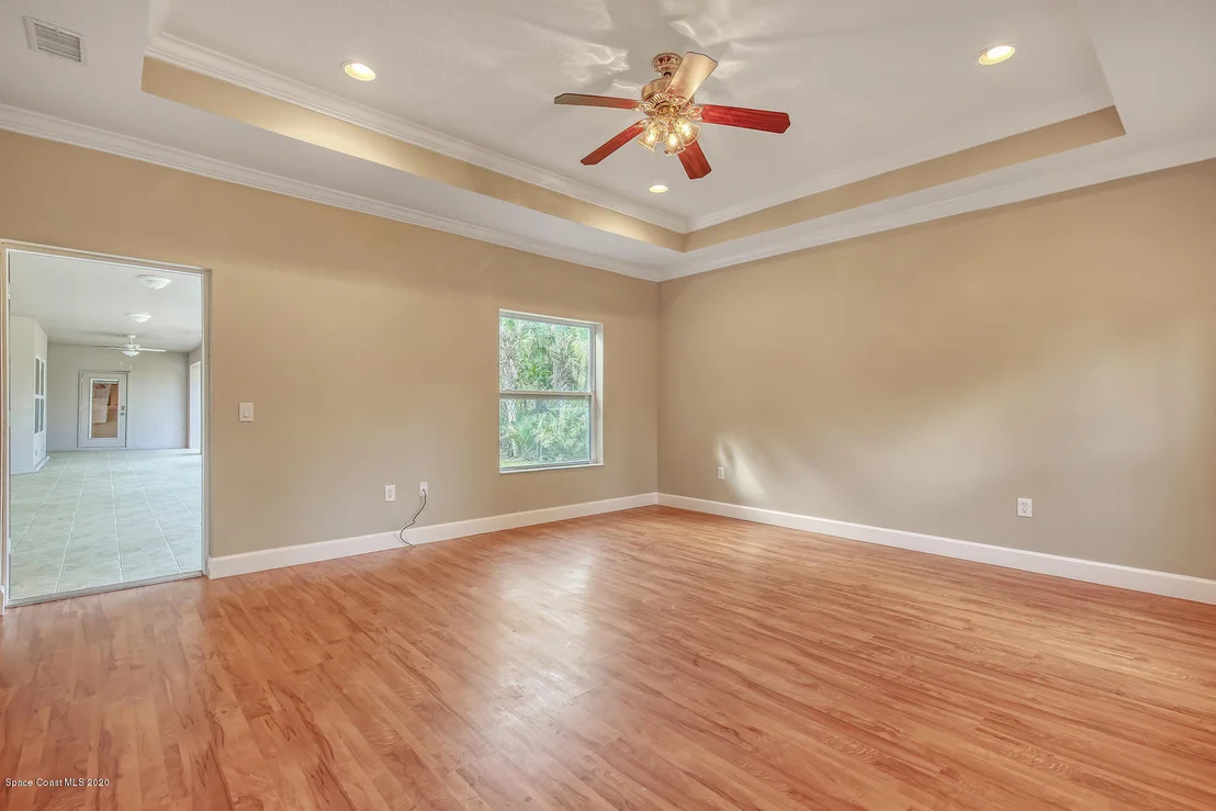 Photo of 1290 Adamson Road