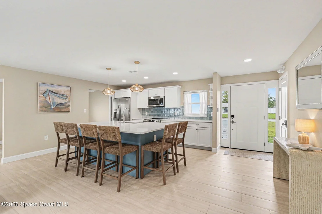 Photo of 375 Cyprus Drive