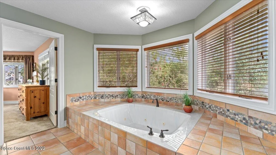 Photo of 873 Oak Park Drive