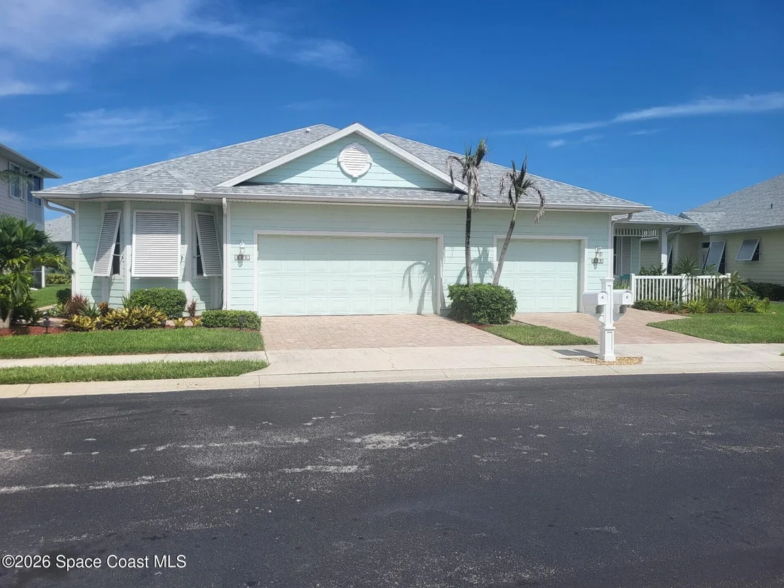Photo of 1177 Eleuthera Drive NE