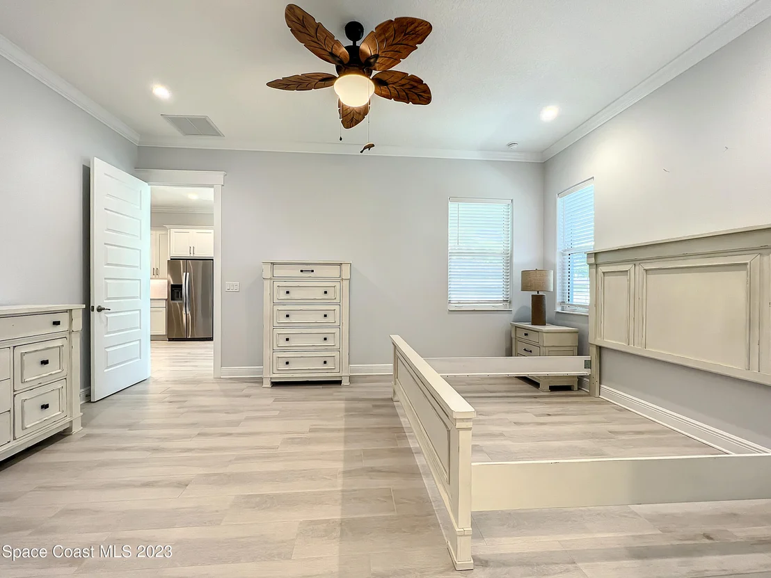 Photo of 6775 Angeles Road