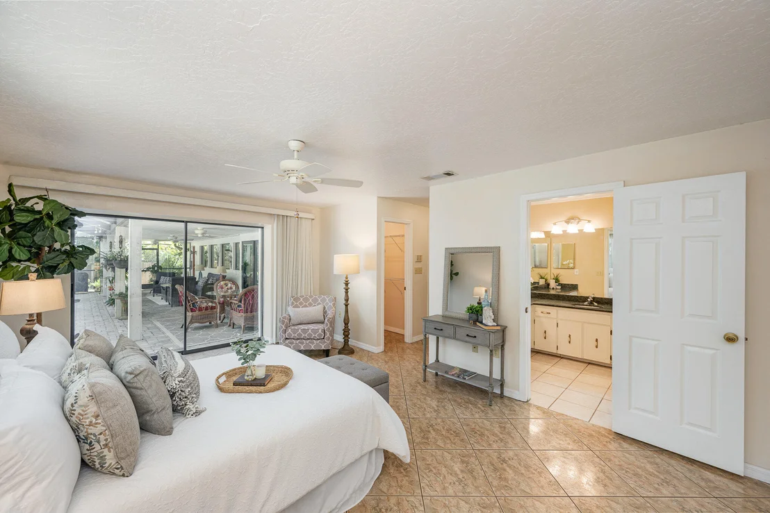 Photo of 1725 Hidden Lake Drive