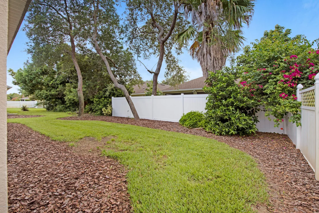 Photo of 412 Waterside Circle