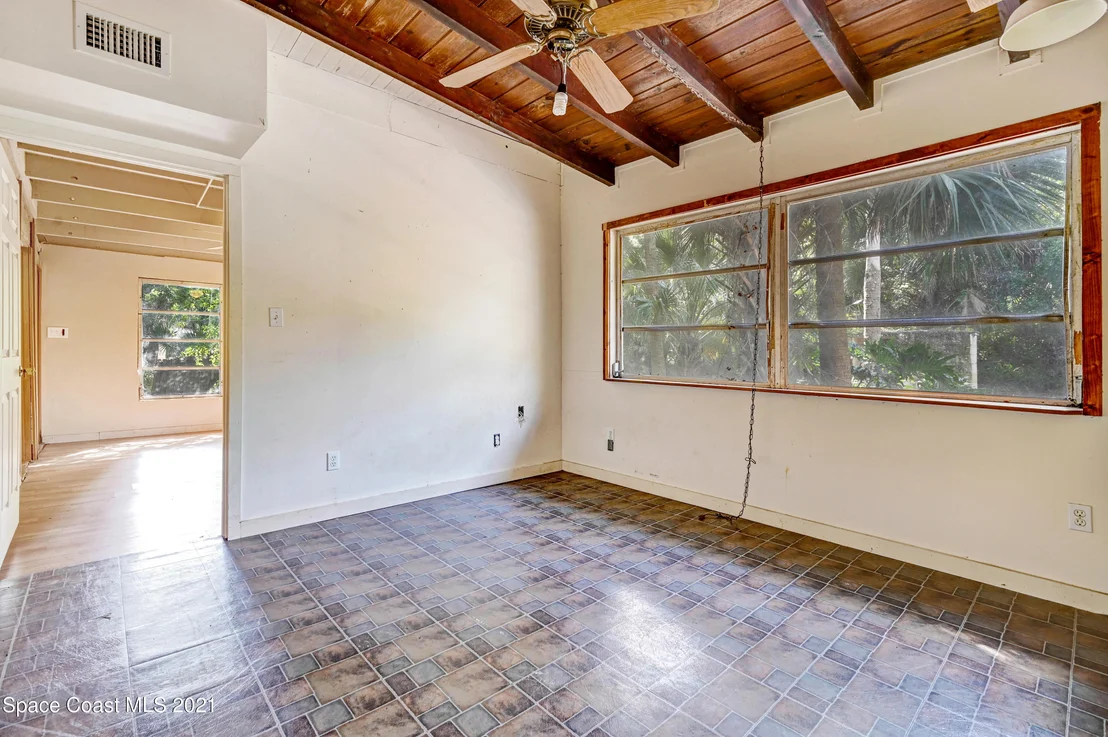 Photo of 6699 Sheridan Road