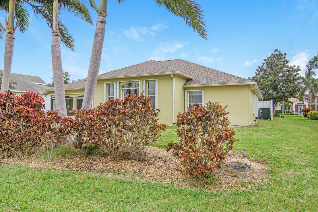 Photo of 2543 Canterbury Circle