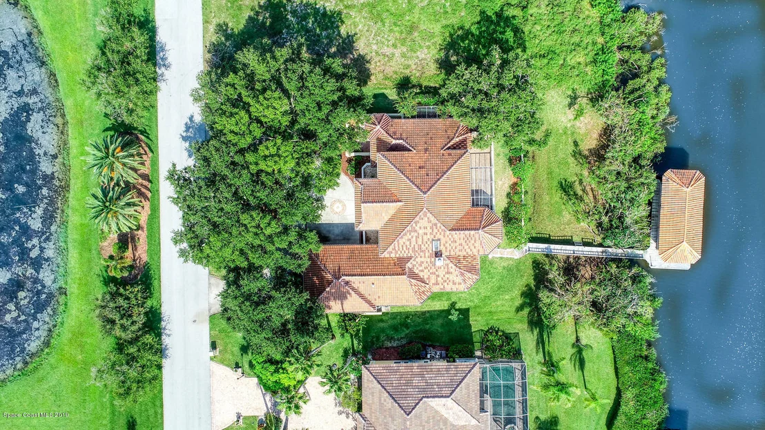 Photo of 274 Lanternback Island Drive