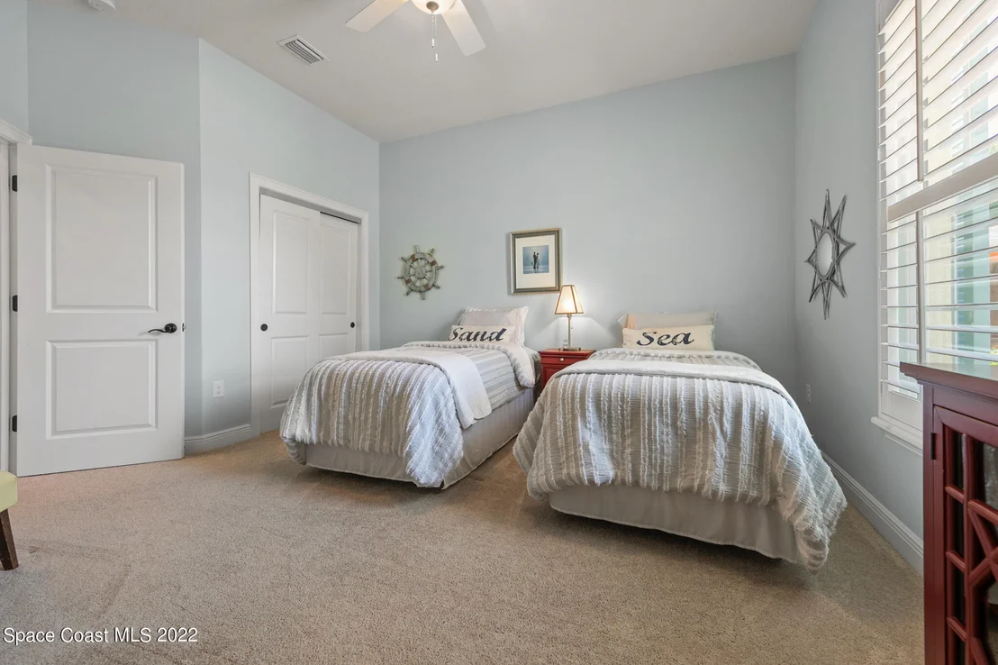 Photo of 130 7th Avenue