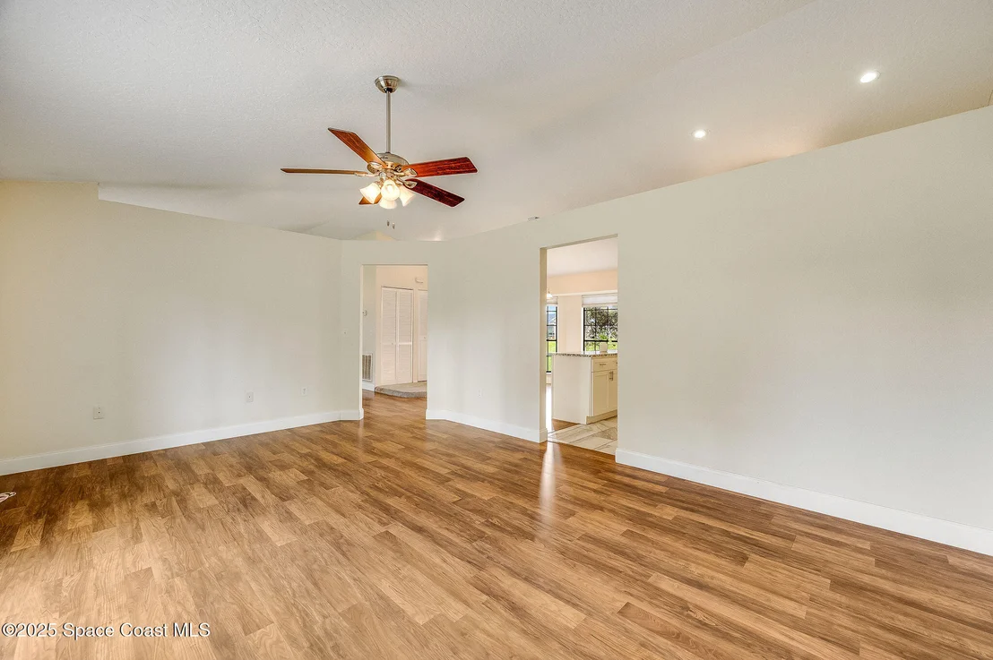 Photo of 6375 Cable Avenue