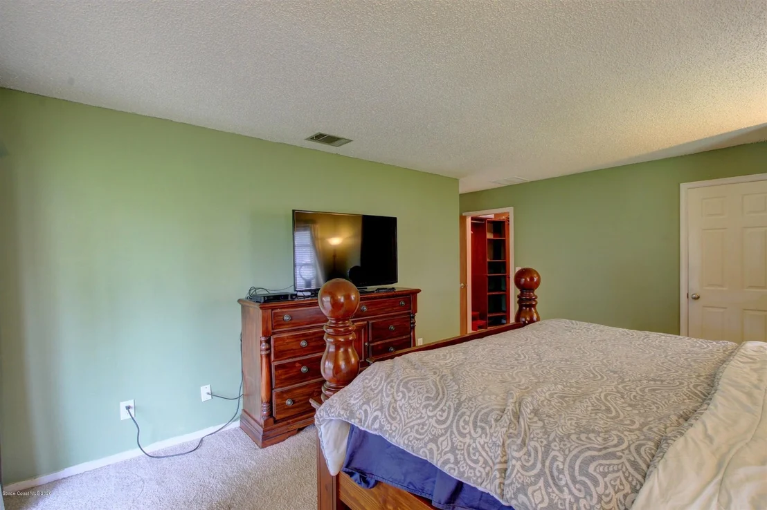 Photo of 881 Sunnybrook Lane
