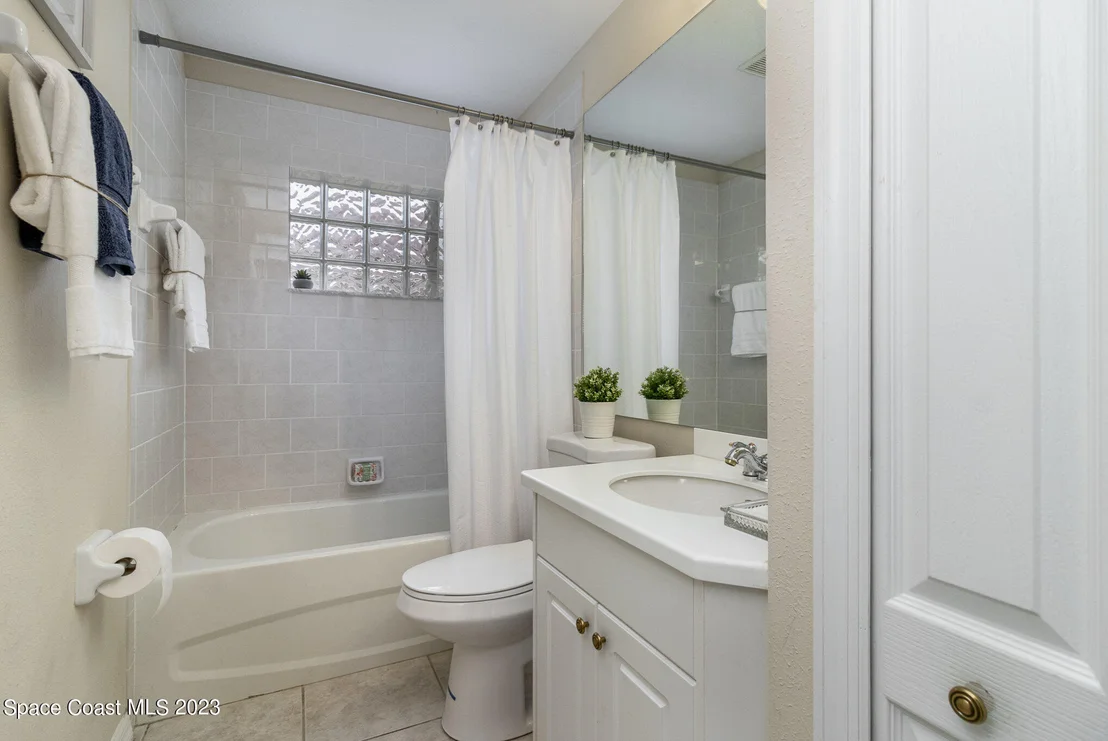 Photo of 7227 Broderick Drive
