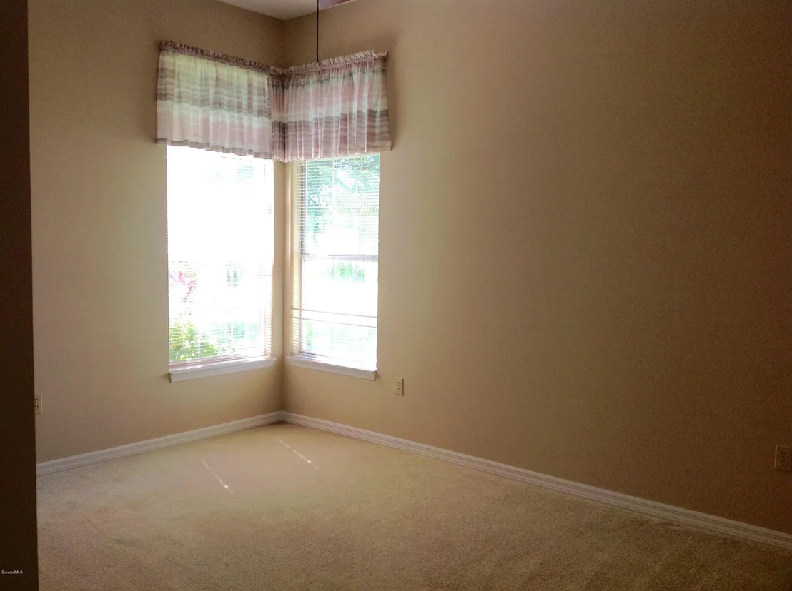 Photo of 4415 Canard Road