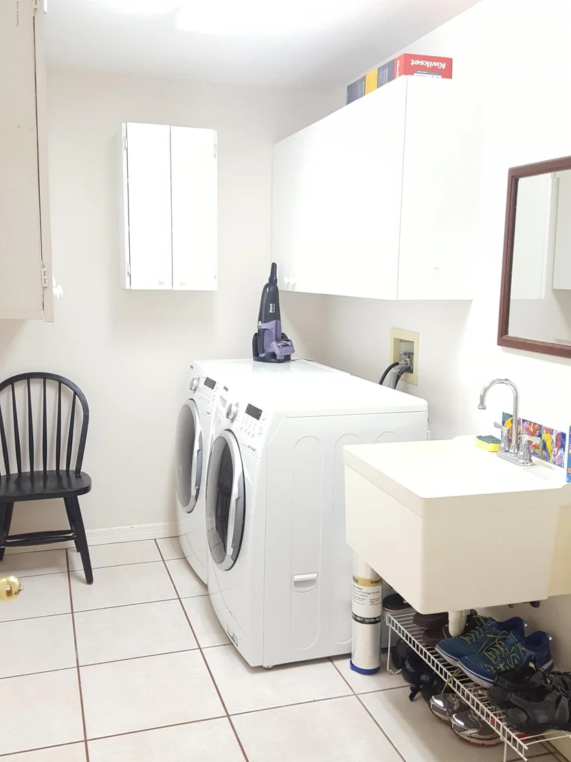 Photo of 302 Island Drive