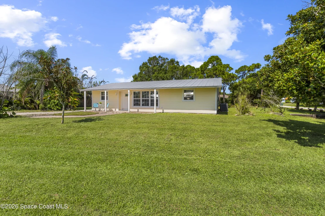 Photo of 874 Blossom Drive
