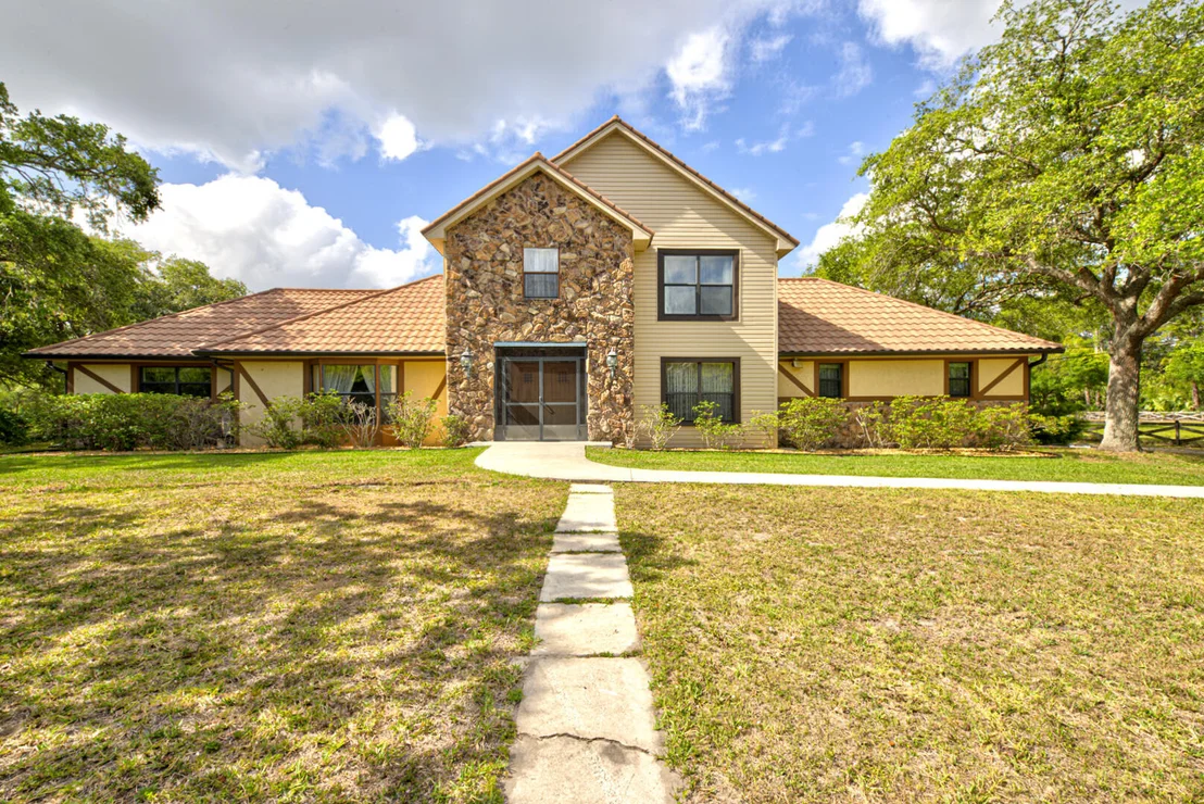 Photo of 4885 Rayburn Road