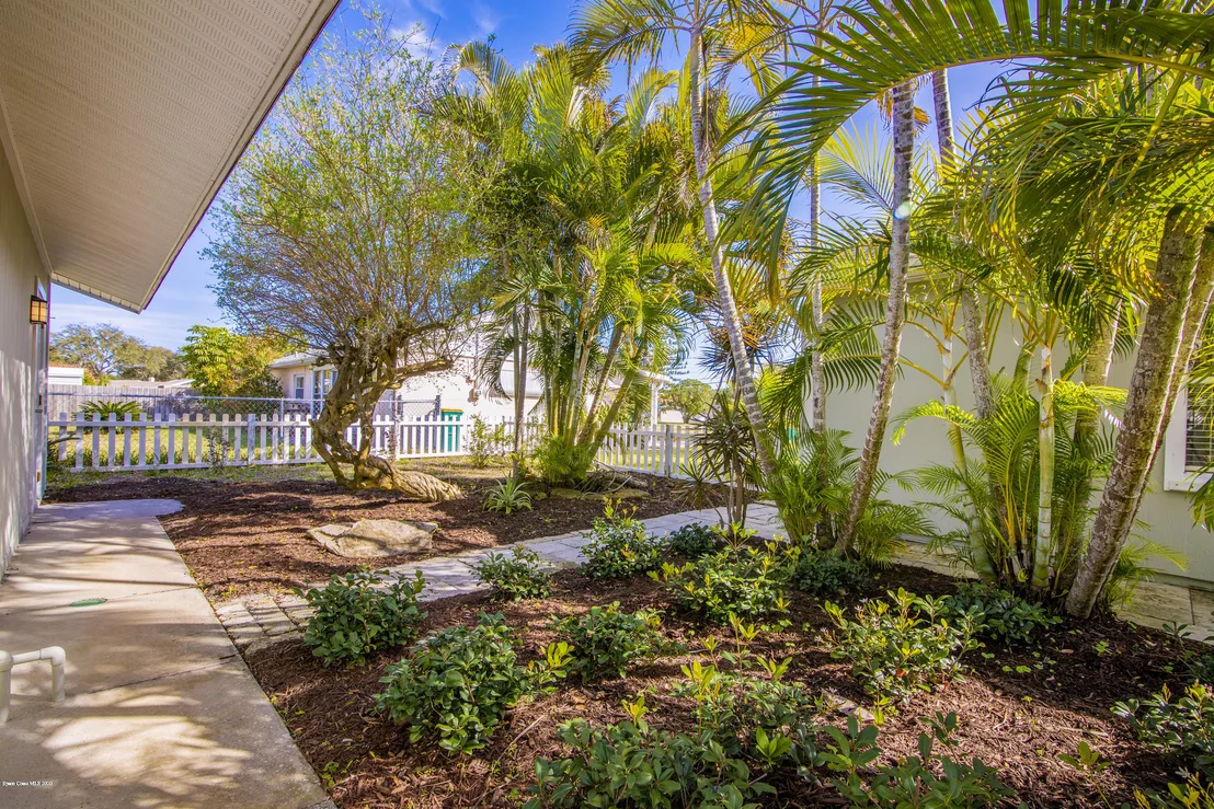 Photo of 572 Royal Palm Drive