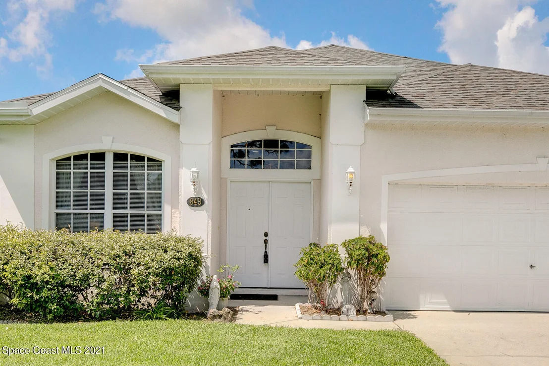 Photo of 849 Villa Drive
