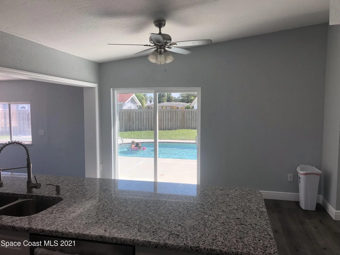 Photo of 876 Vance Circle NE