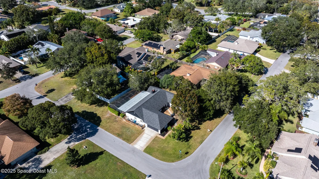 Photo of 1007 Pineapple Avenue NE