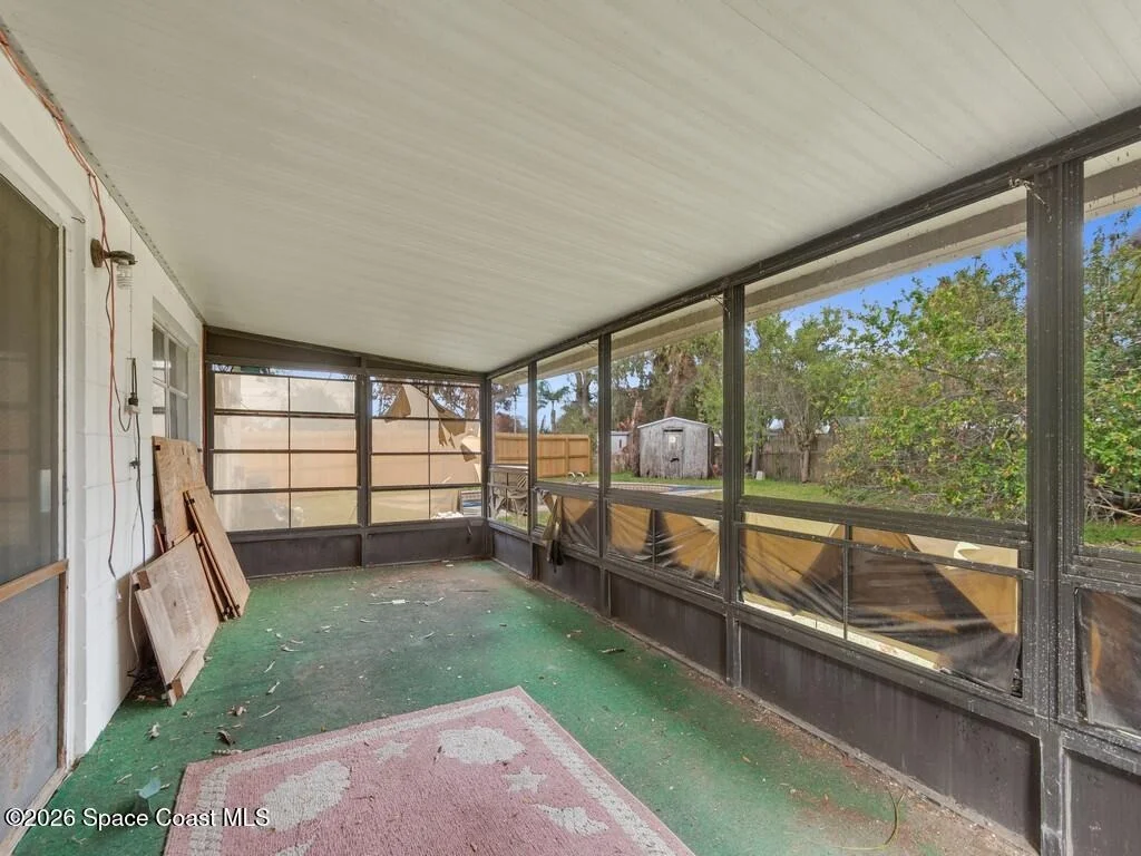 Photo of 1076 Madrid Road