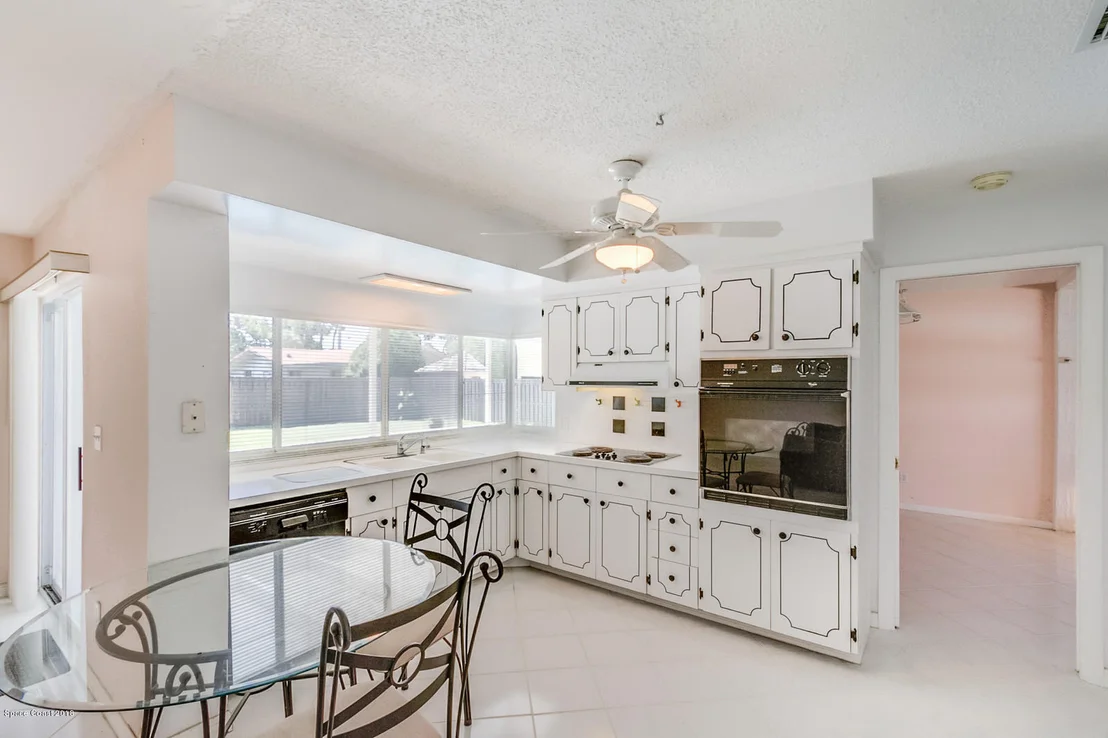 Photo of 4844 Fairview Drive