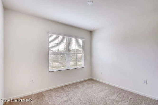 Photo of 3292 Indian River Parkway
