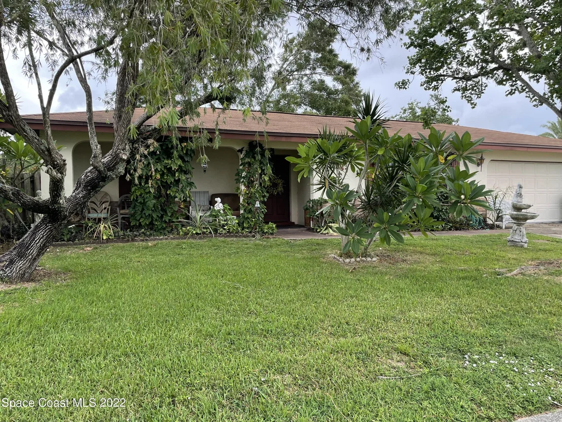 Photo of 2657 Corbusier Drive