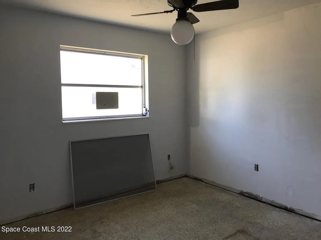 Photo of 1886 Ixora Drive W