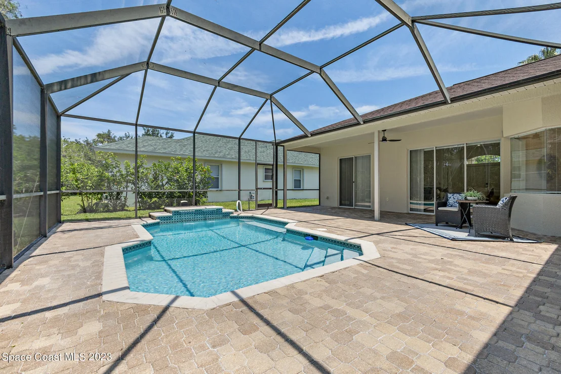 Photo of 1032 Worthington Spring Drive