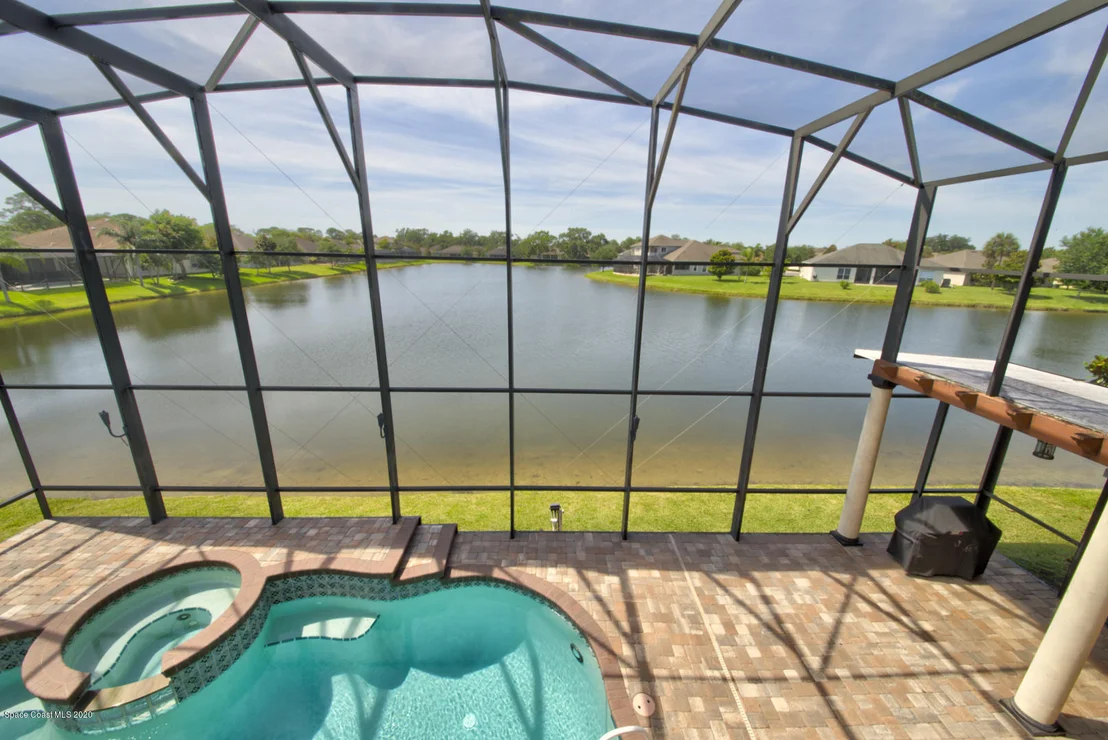 Photo of 2084 Botanica Circle