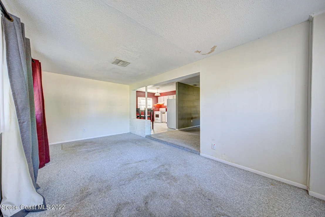 Photo of 325 Orchid Boulevard