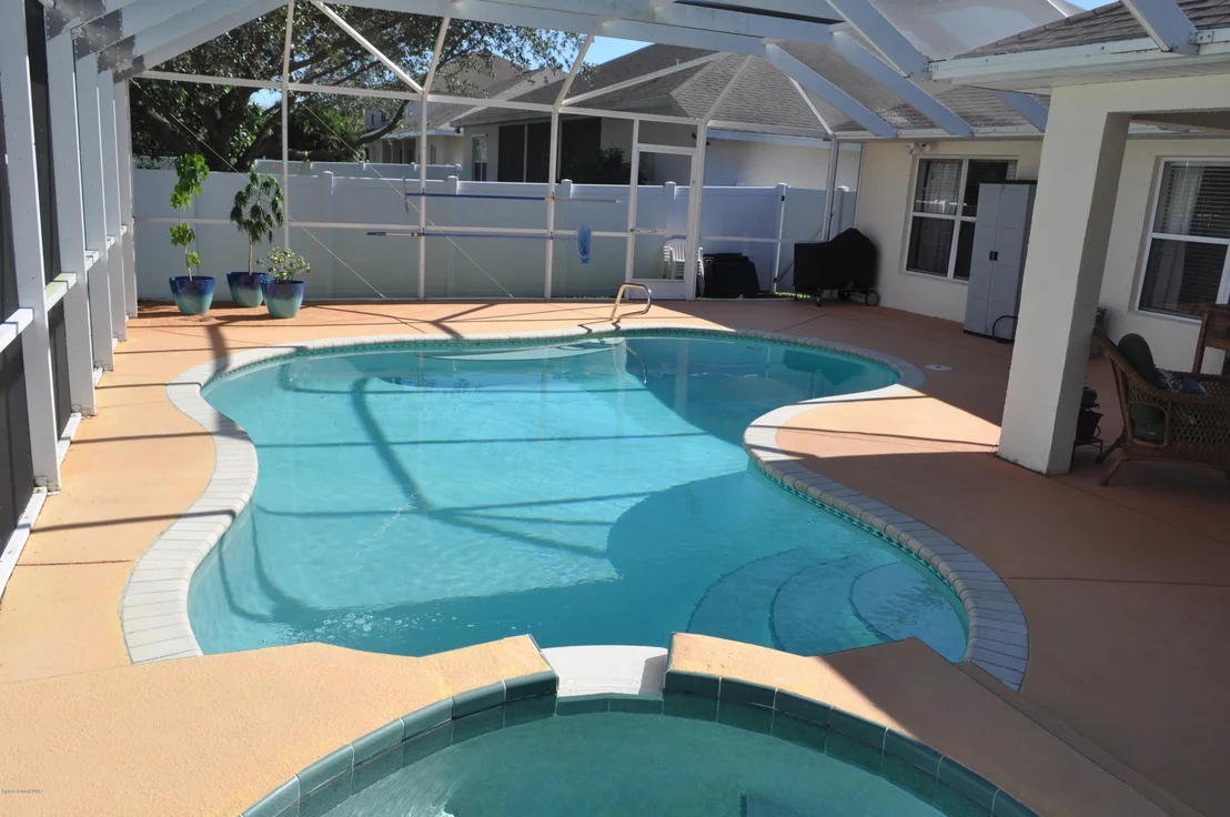 Photo of 1581 Whitman Drive