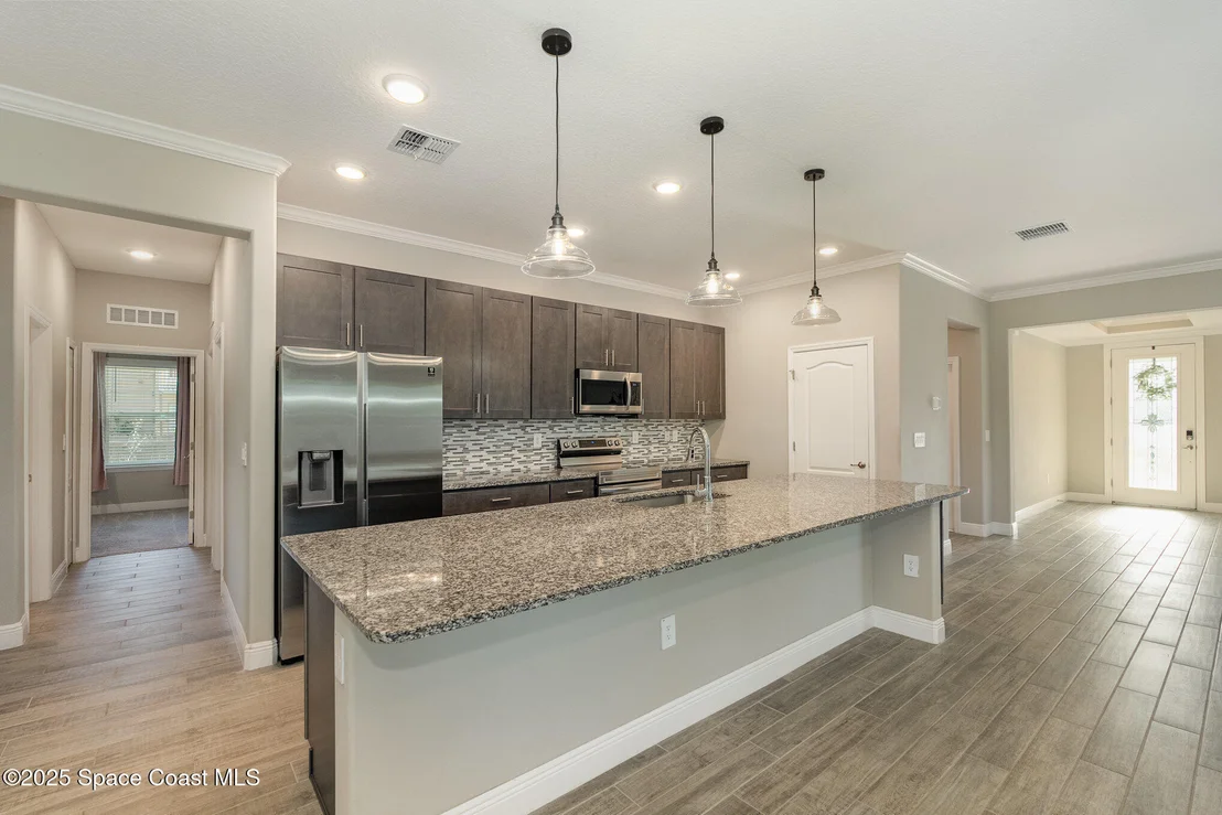 Photo of 2615 Carson Drive SE