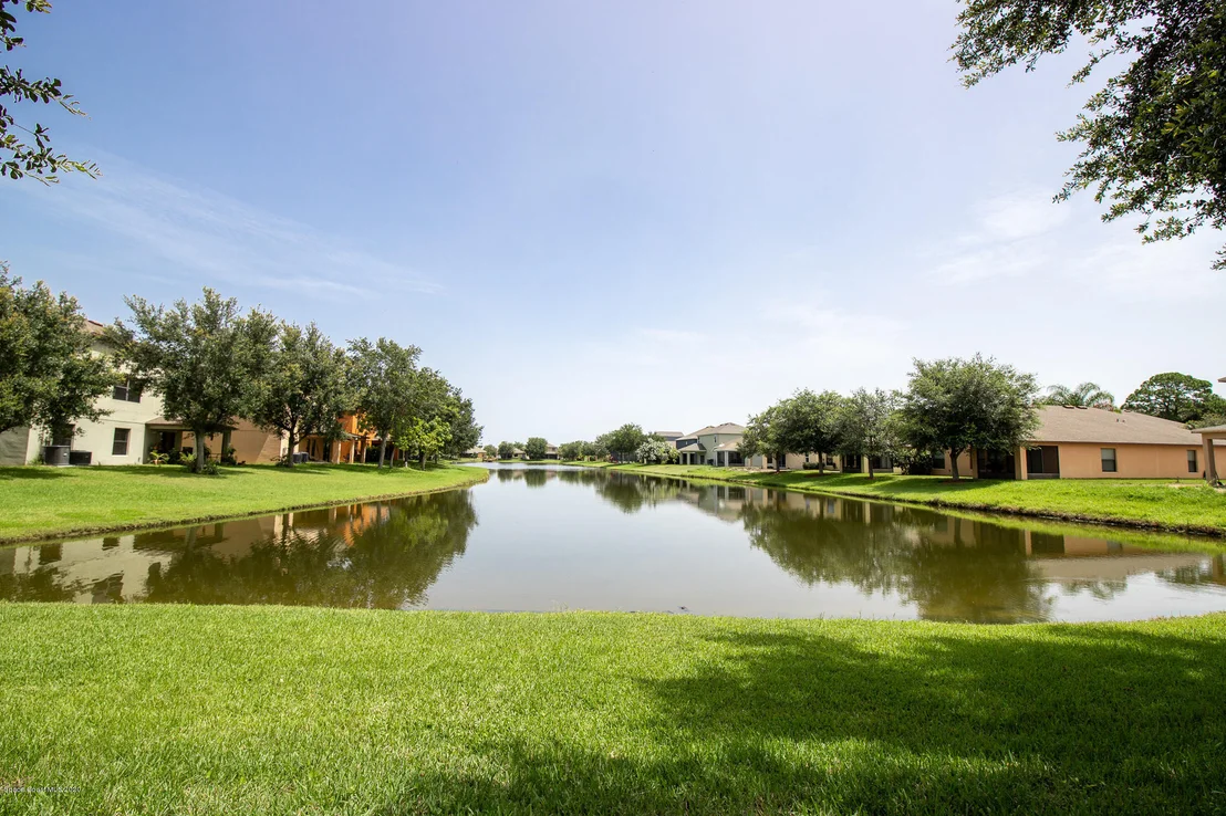 Photo of 335 Dryden Circle