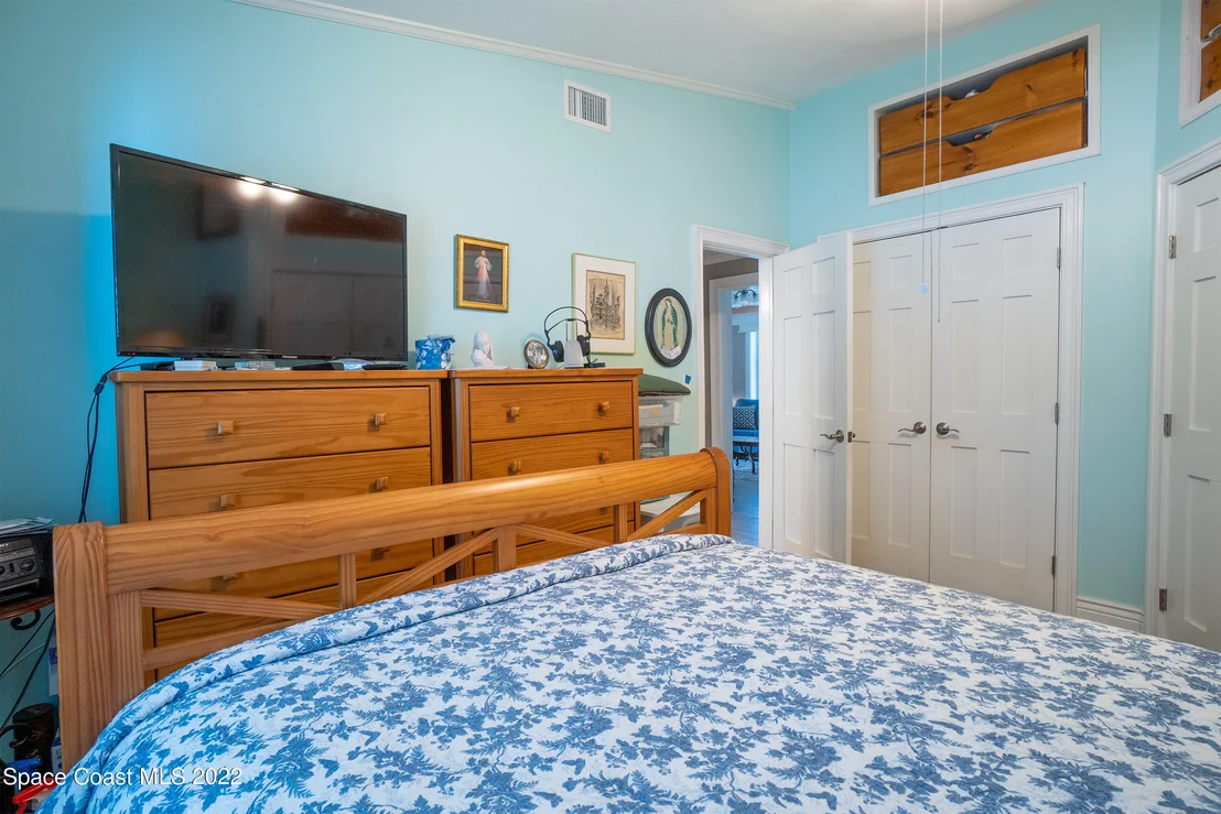 Photo of 230 Rita Boulevard