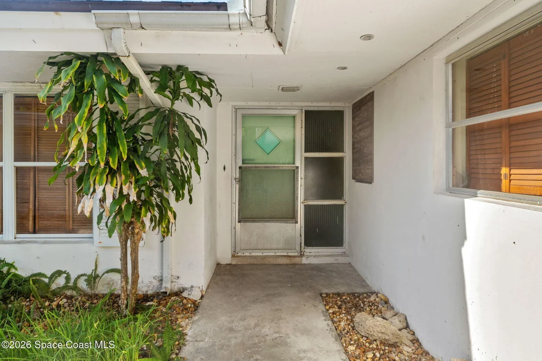 Photo of 317 Cocoa Avenue