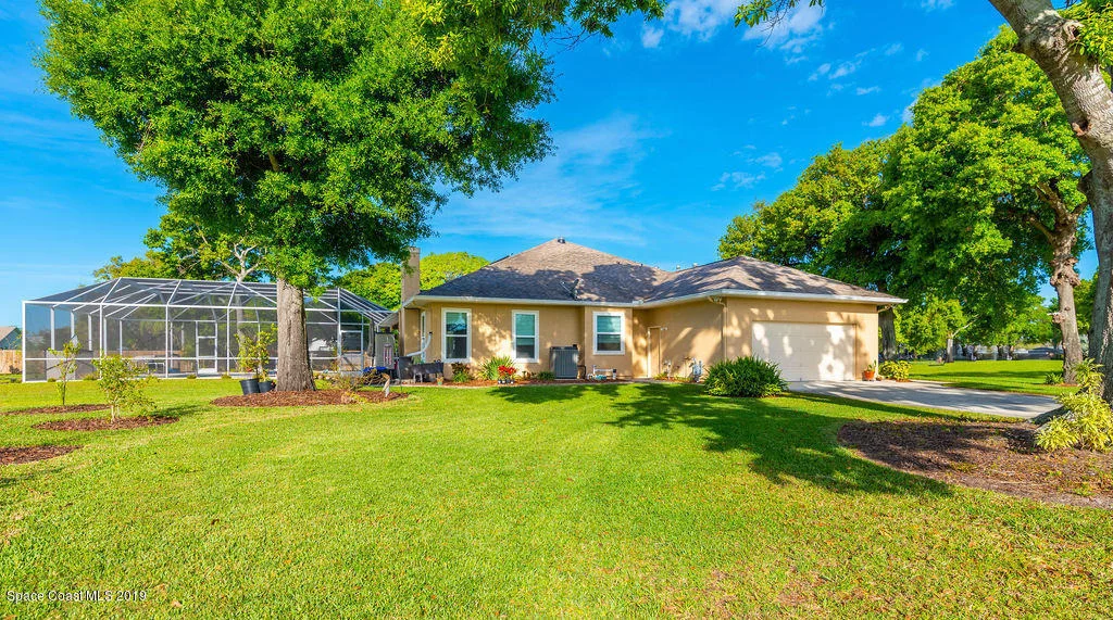 Photo of 1201 Heritage Acres Boulevard