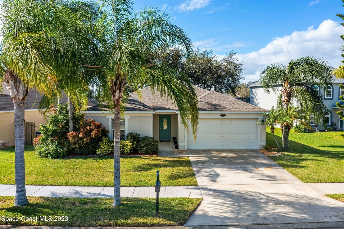 Photo of 4227 Four Lakes Drive