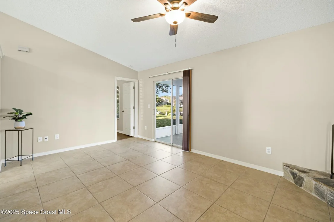 Photo of 6996 Hammock Lakes Drive